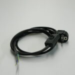Cavo-elettrico 3-adrig nero 3 x 0,75 mm² - 2000/ 800 con spina und Schalter